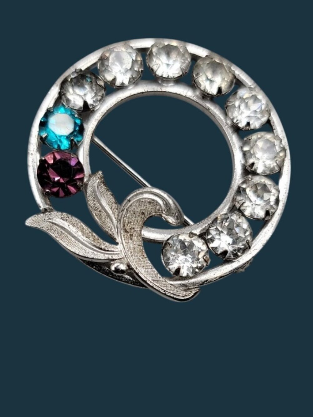 Vintage Van Dell Sterling Silver Rhinestone Wreath Brooch Pin Leaf Accent 925